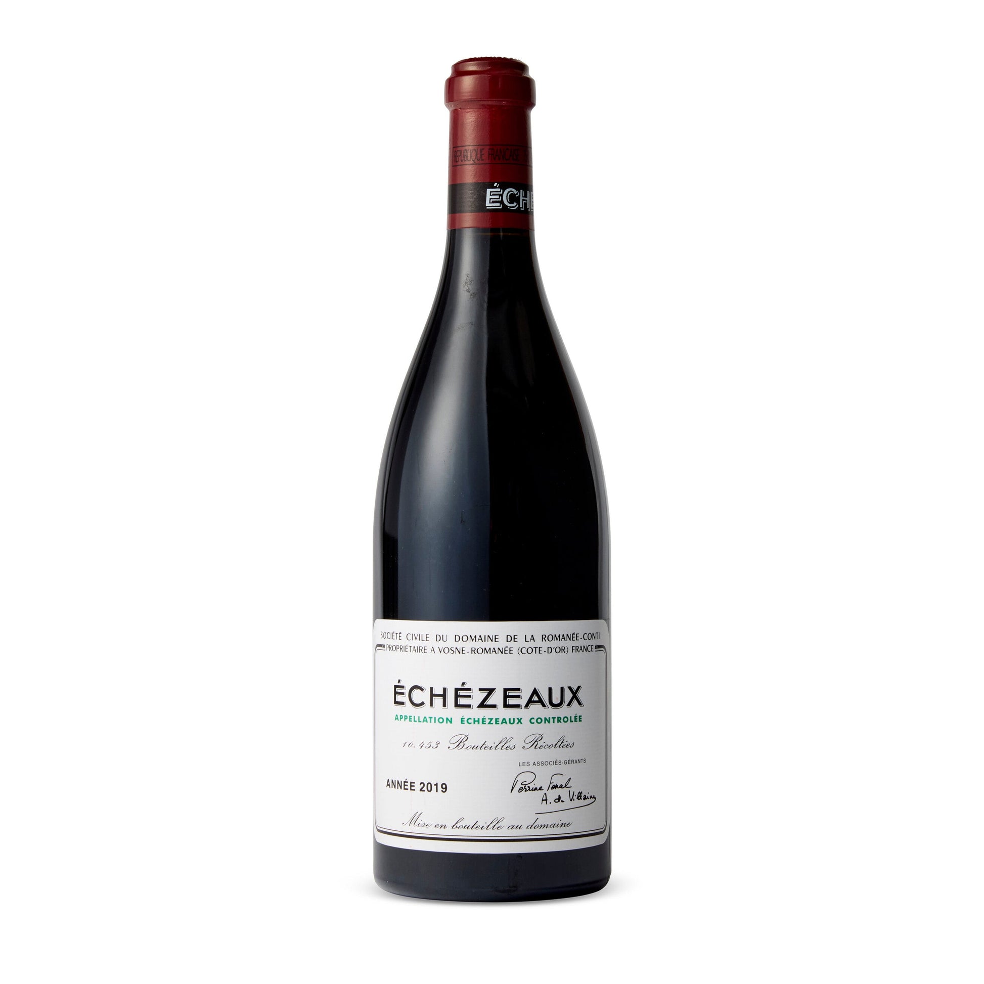 Wine bottle labeled 'Echezeaux' on a white background