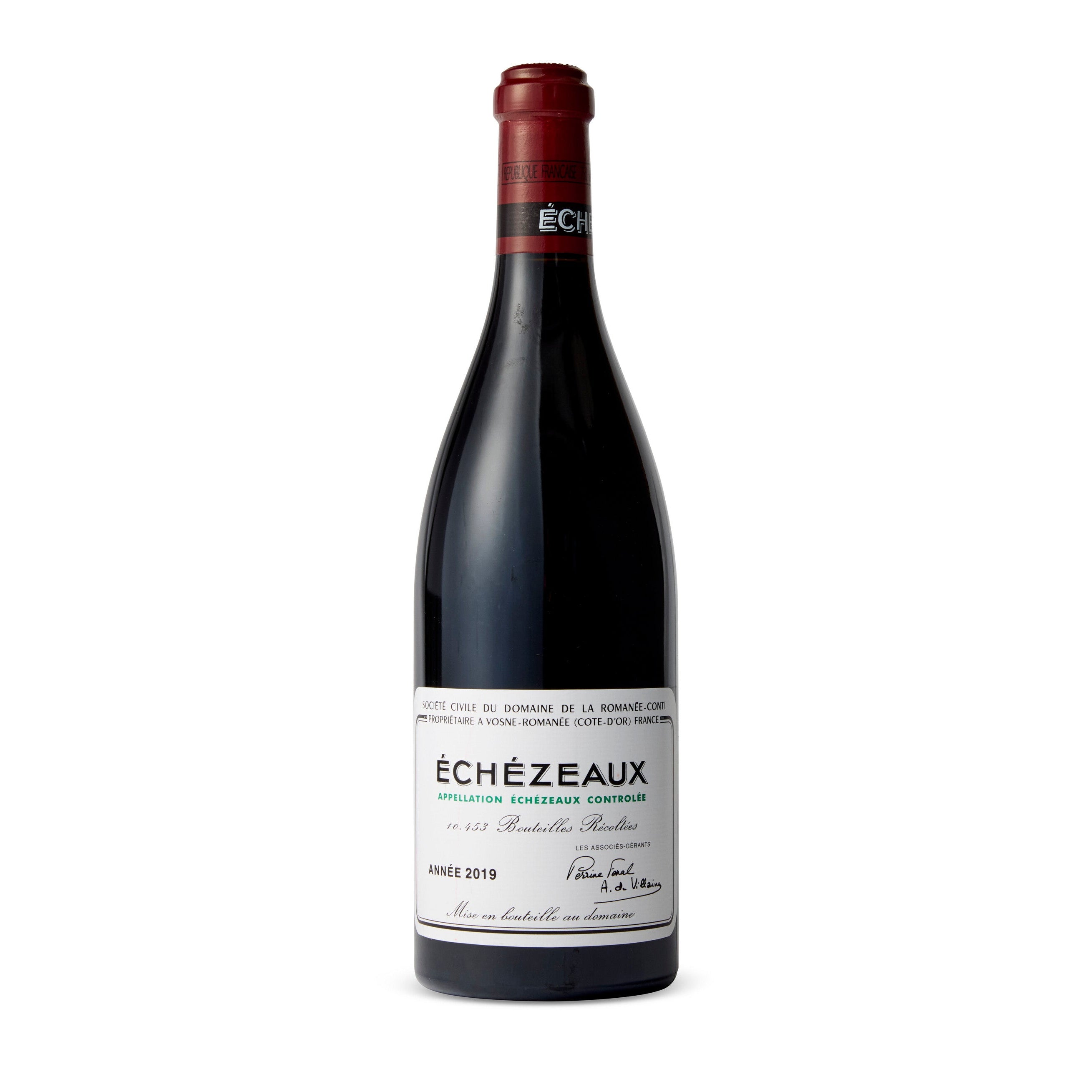 Wine bottle labeled 'Echezeaux' on a white background