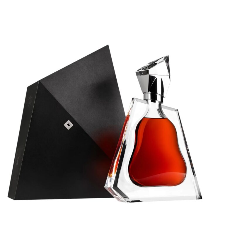 2025 Hennessy Richard Lunar New Year Limited Edition Cognac 700ml luxury bottle