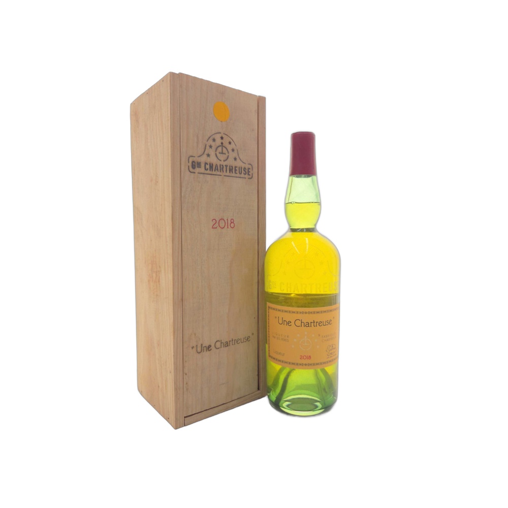 Une Chartreuse Jaune 2018 2018 Chartreuse "Une Chartreuse" Yellow Liqueur 700ml - Image 1